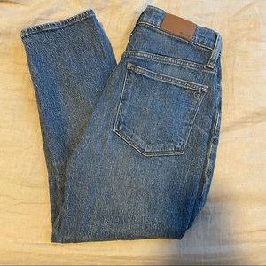 Madewell Classic Straight Jean size 28P